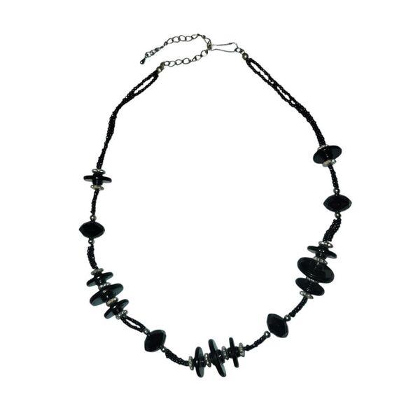 Chic Black Beaded Necklace - Picture 1 of 3